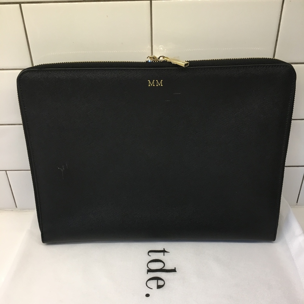 TDE The Daily Edited Laptop Case